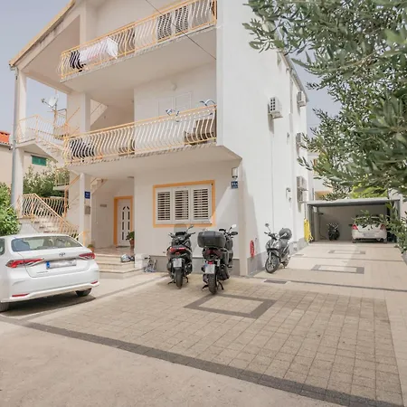 Family Apartments Marita Makarska Exterior photo