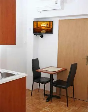 Family Apartments Marita Makarska Exterior photo