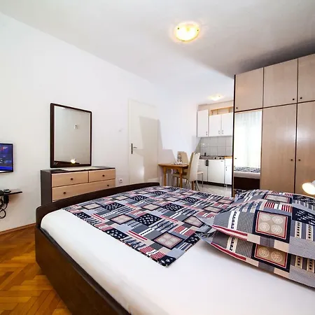 Family Apartments Marita Makarska Exterior photo